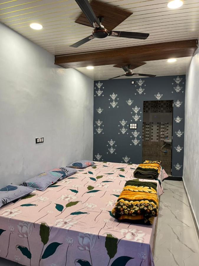 Shri Gamya Guest House Ujjain Εξωτερικό φωτογραφία